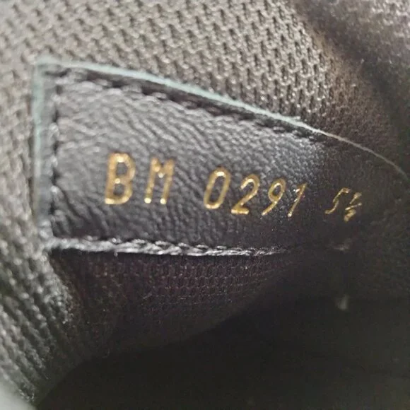 Louis Vuitton Sneakers Men Black PVC 790-073025 - Picture 7 of 9